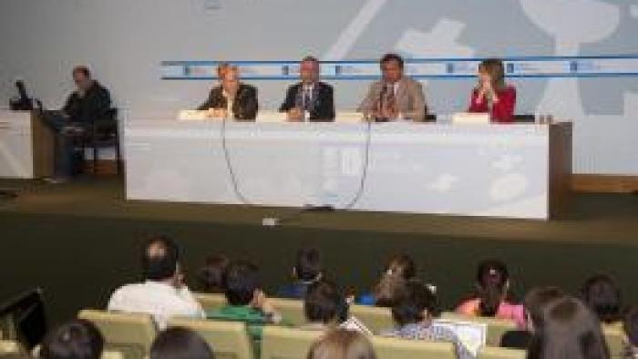 O conselleiro de Economía e Industria,presidiu a entrega de premios do certame escolar de consumo responsable Consumópolis