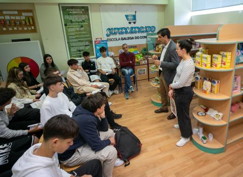 Alumnado no Instituto Galego de Consumo e da Competencia