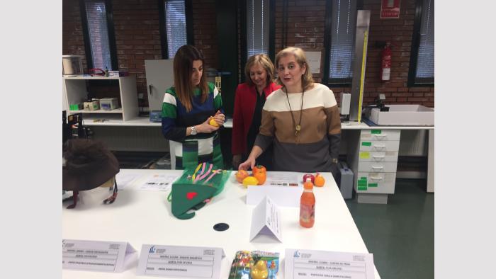A directora xeral de Comercio e Consumo, Sol Vázquez Abeal xunto coa xerente do IGCC e a directora do Laboratorio de Consumo